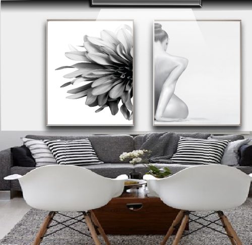 Jogo com 2 Quadros Composição Mulher e Flor